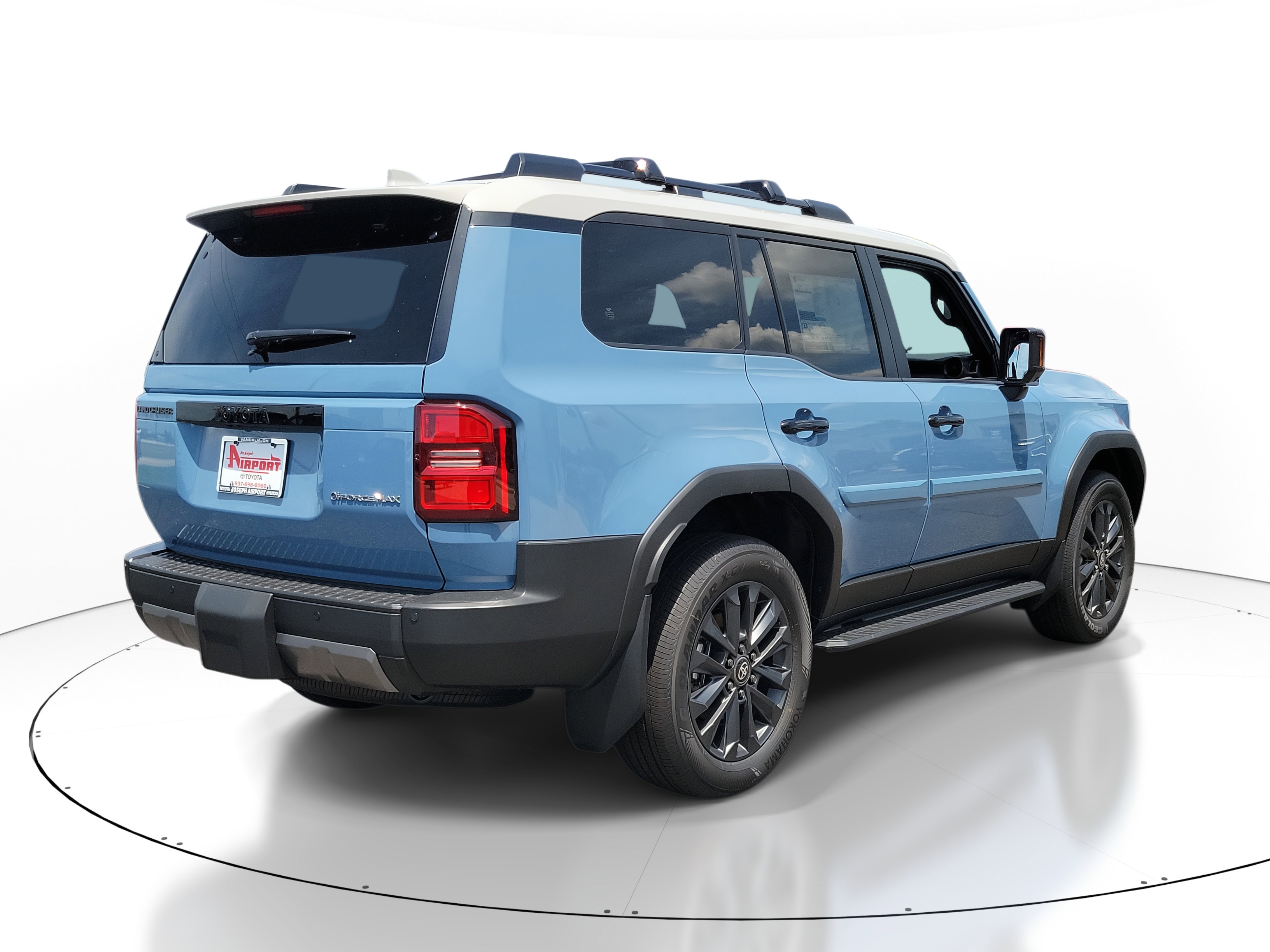 New 2025 Toyota Land Cruiser image 4