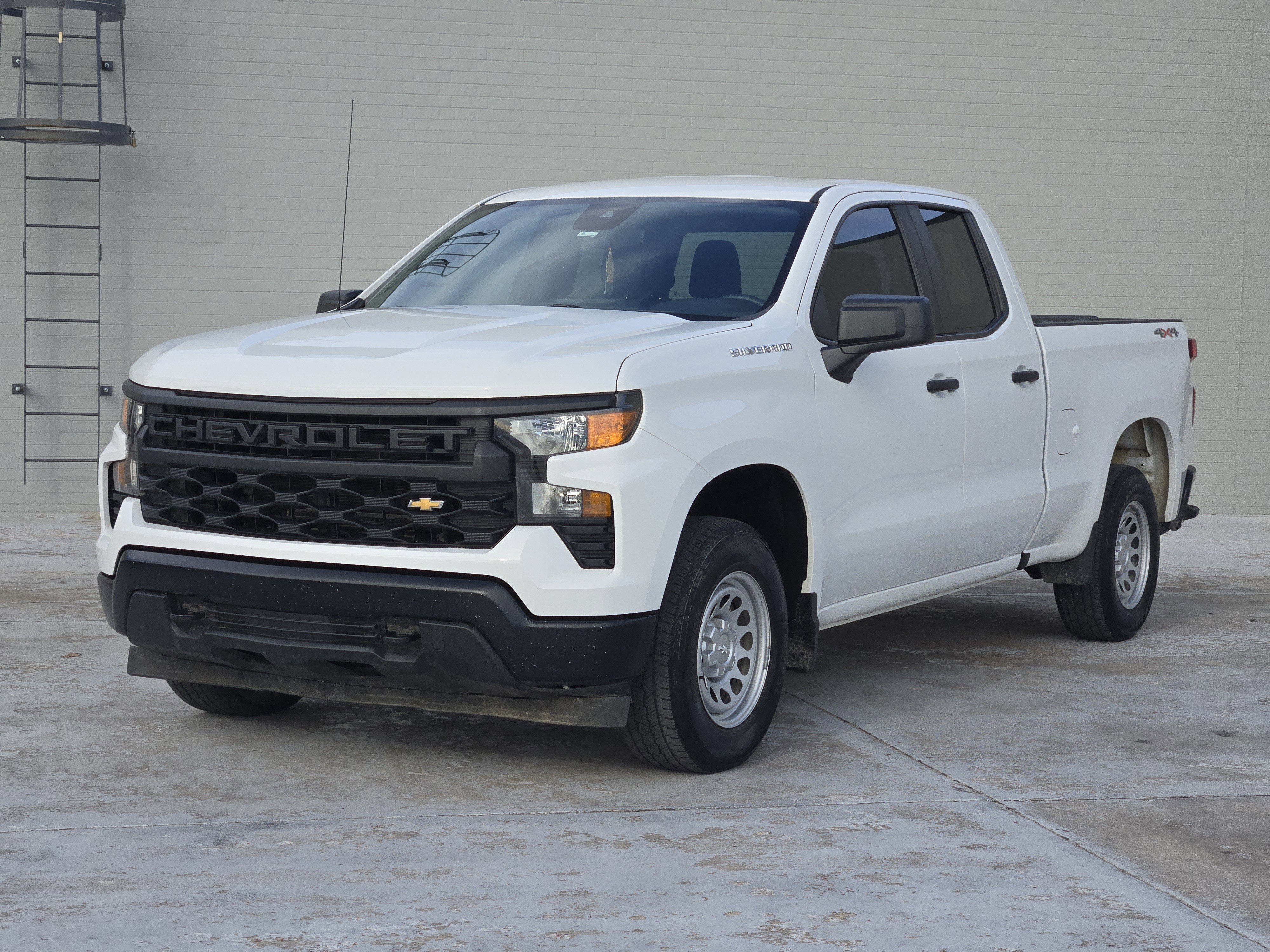 Used 2023 Chevrolet Silverado 1500 W/T w/ WT Value Package image 5
