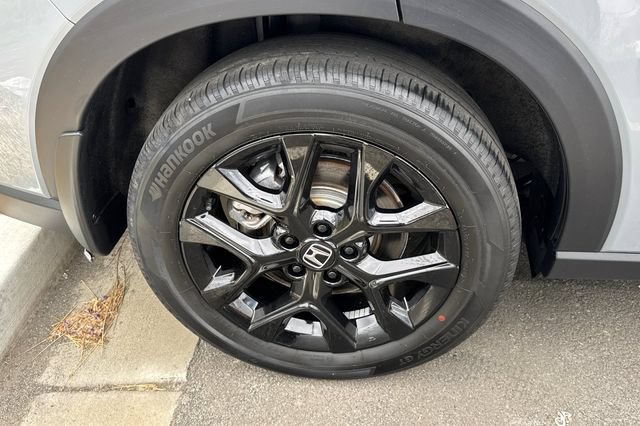 Used 2024 Honda HR-V Sport image 4