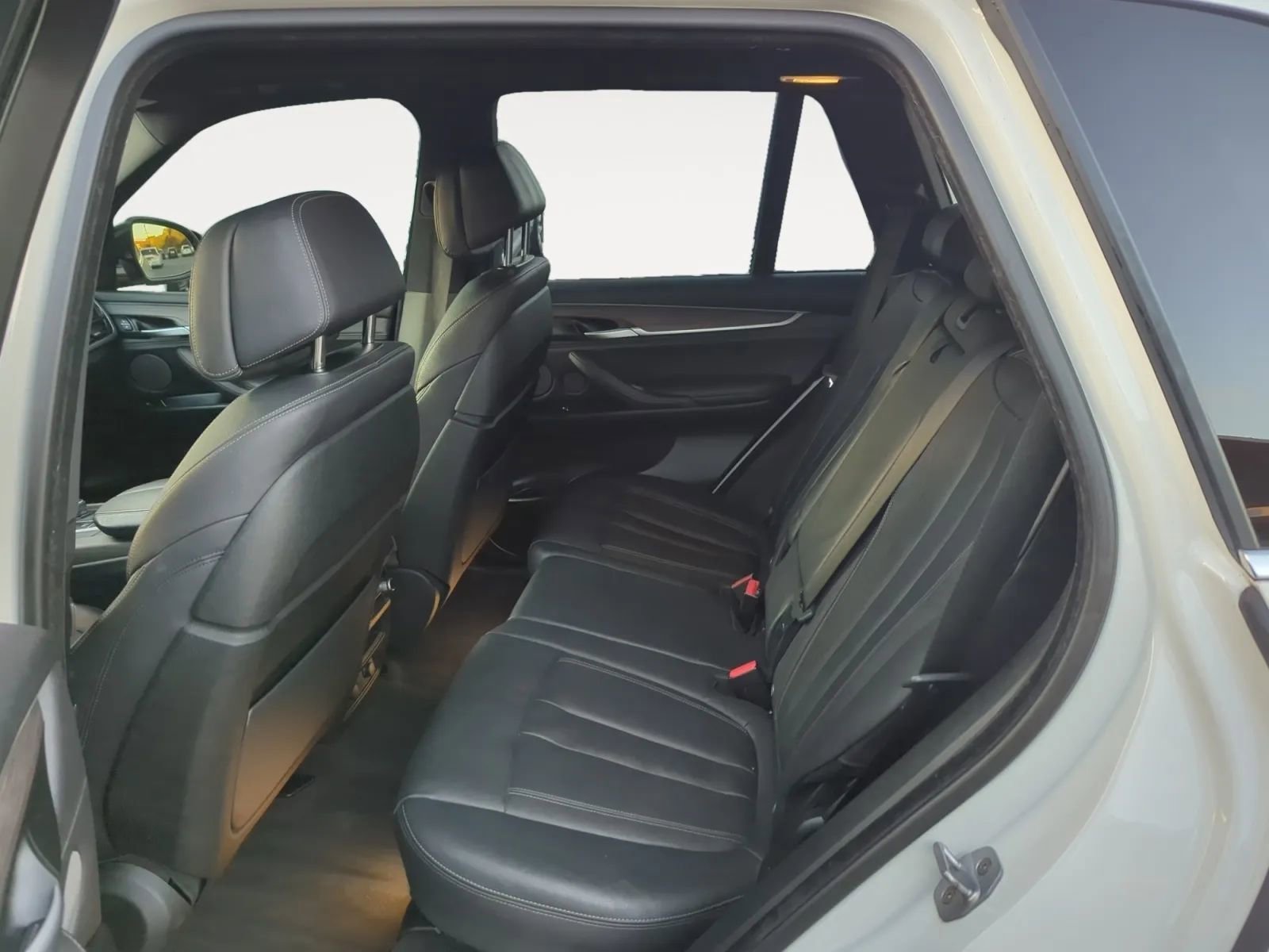 Used 2018 BMW X5 xDrive50i image 16