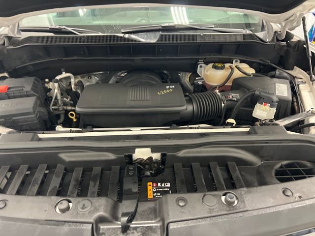 Used 2019 Chevrolet Silverado 1500 High Country image 17