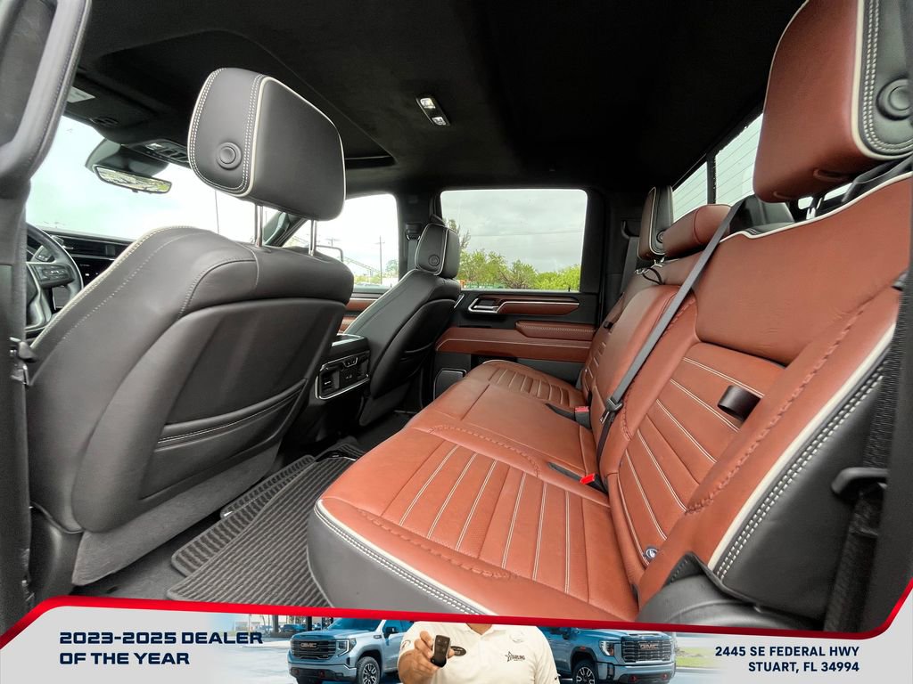 Used 2025 GMC Sierra 2500 Denali Ultimate image 12