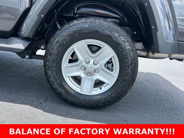Used 2023 Jeep Gladiator Sport AWD/4WD image 11