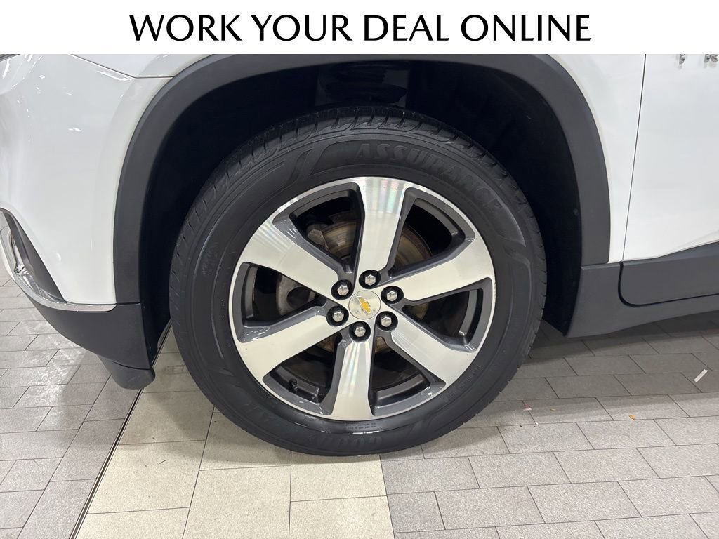 Used 2019 Chevrolet Traverse LT w/ LT Premium Package image 19