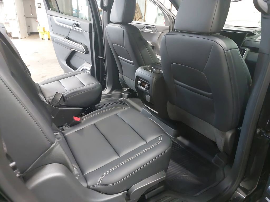 New 2026 GMC Acadia Elevation w/ Super Cruise Package AWD/4WD image 11