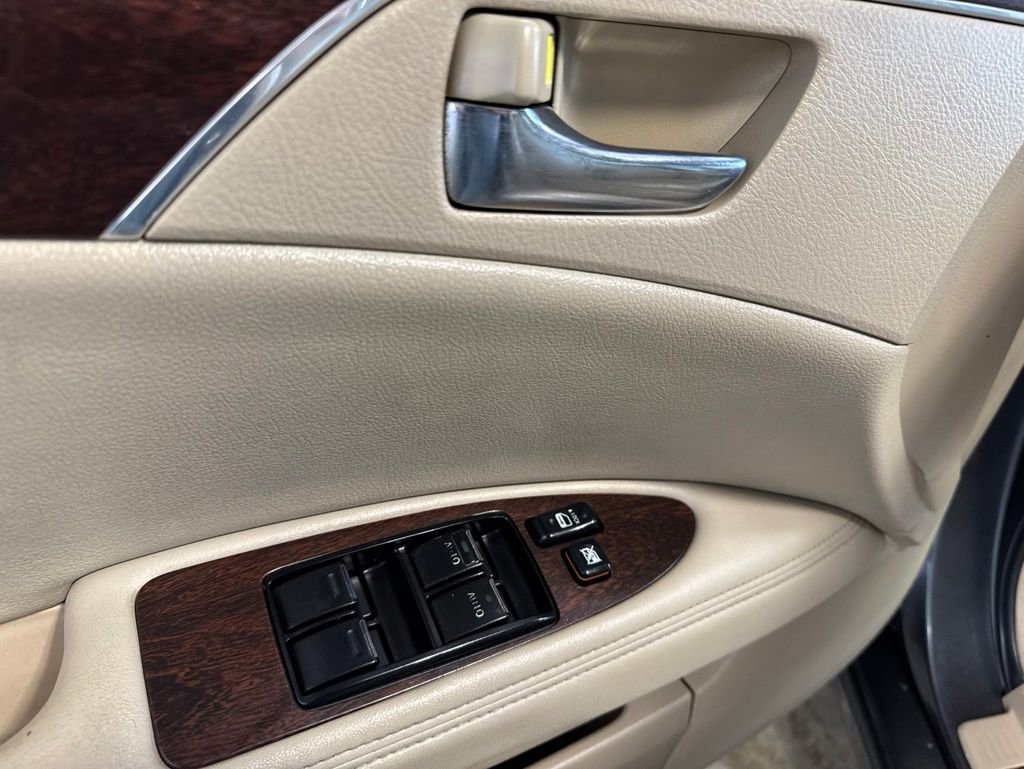 Used 2009 Toyota Avalon XLS FWD image 20
