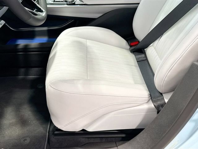 New 2025 Cadillac Lyriq Sport image 18