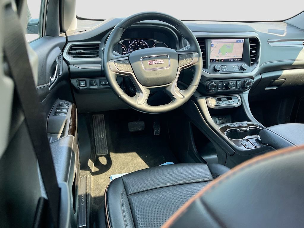 Used 2023 GMC Acadia AT4 w/ Technology Package AWD/4WD image 24