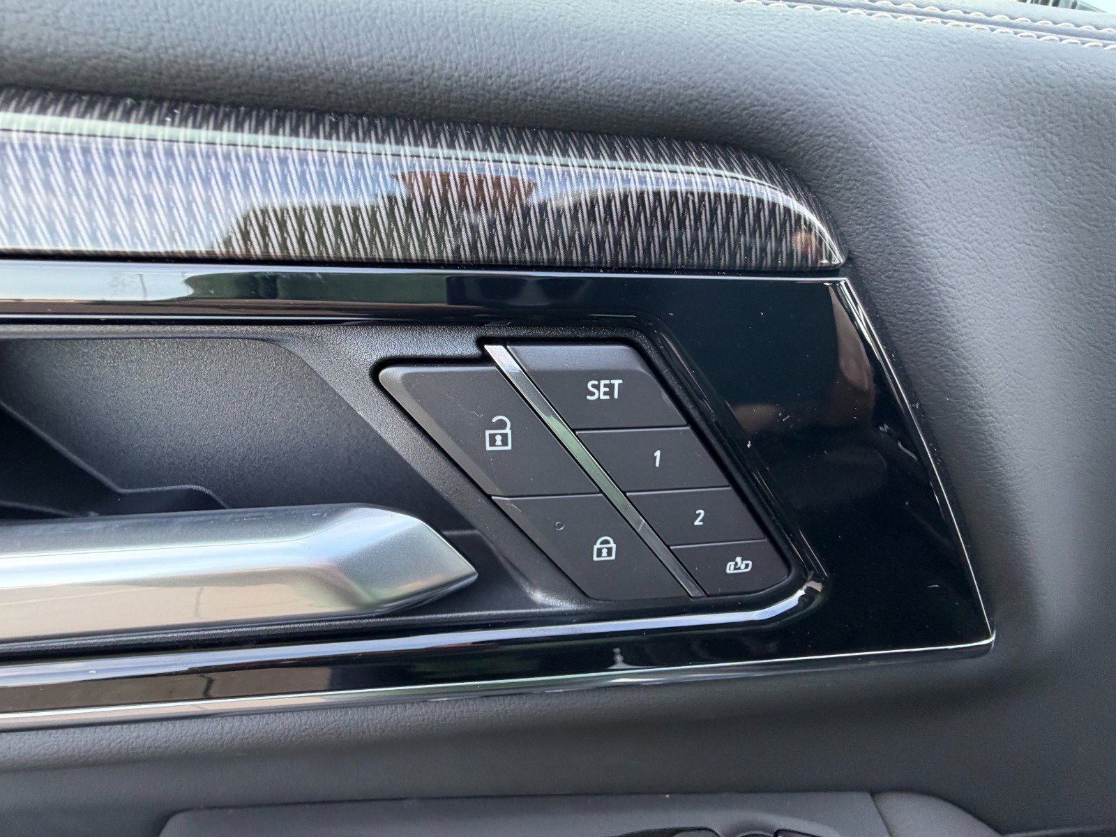 New 2026 GMC Yukon Elevation w/ Elevation Premium Package image 7