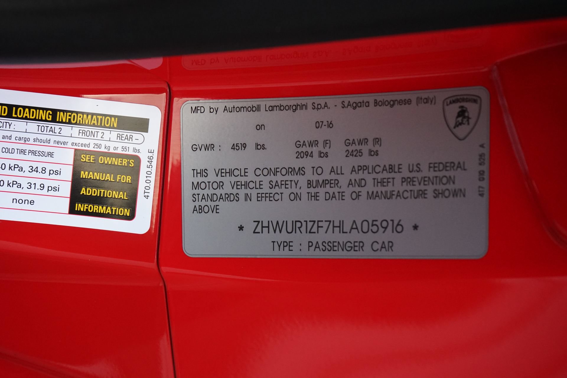 Used 2017 Lamborghini Huracan LP 610-4 AWD/4WD image 28