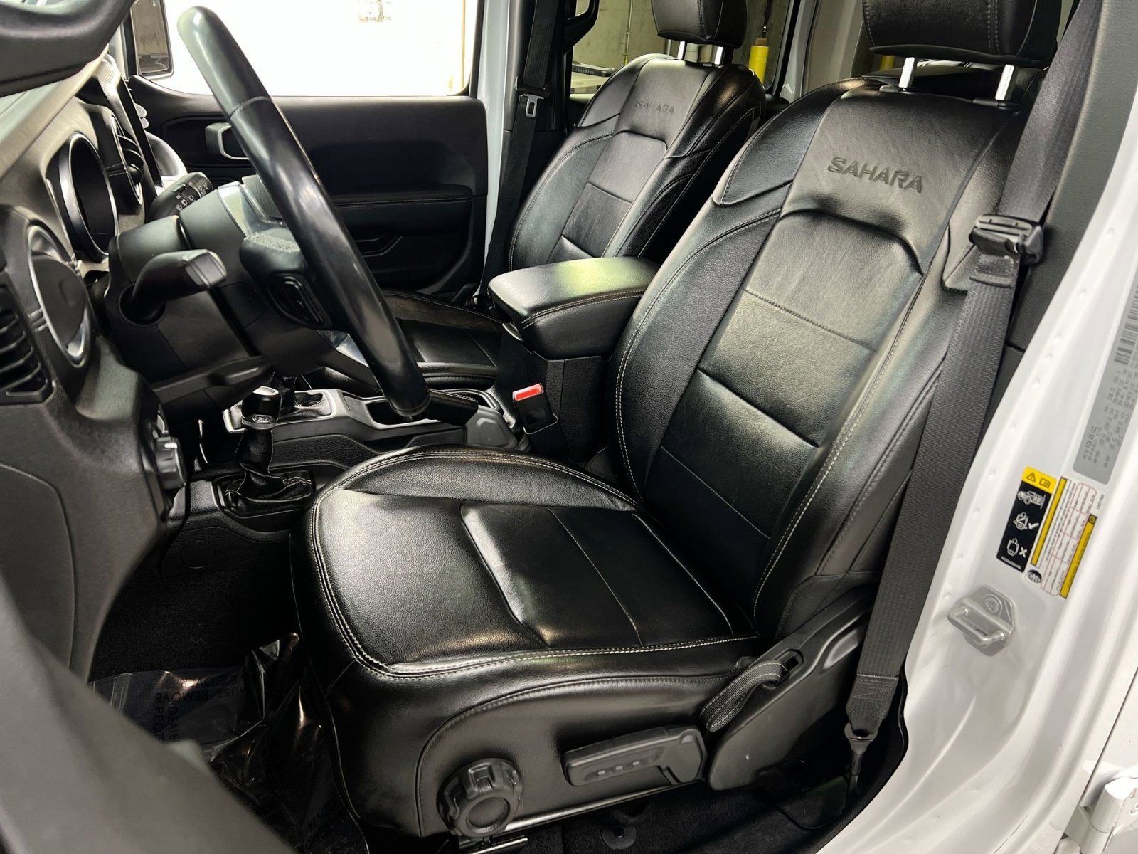 Used 2020 Jeep Wrangler Unlimited Sahara image 16