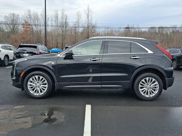 Used 2024 Cadillac XT4 Luxury w/ Cold Weather Package AWD/4WD image 4