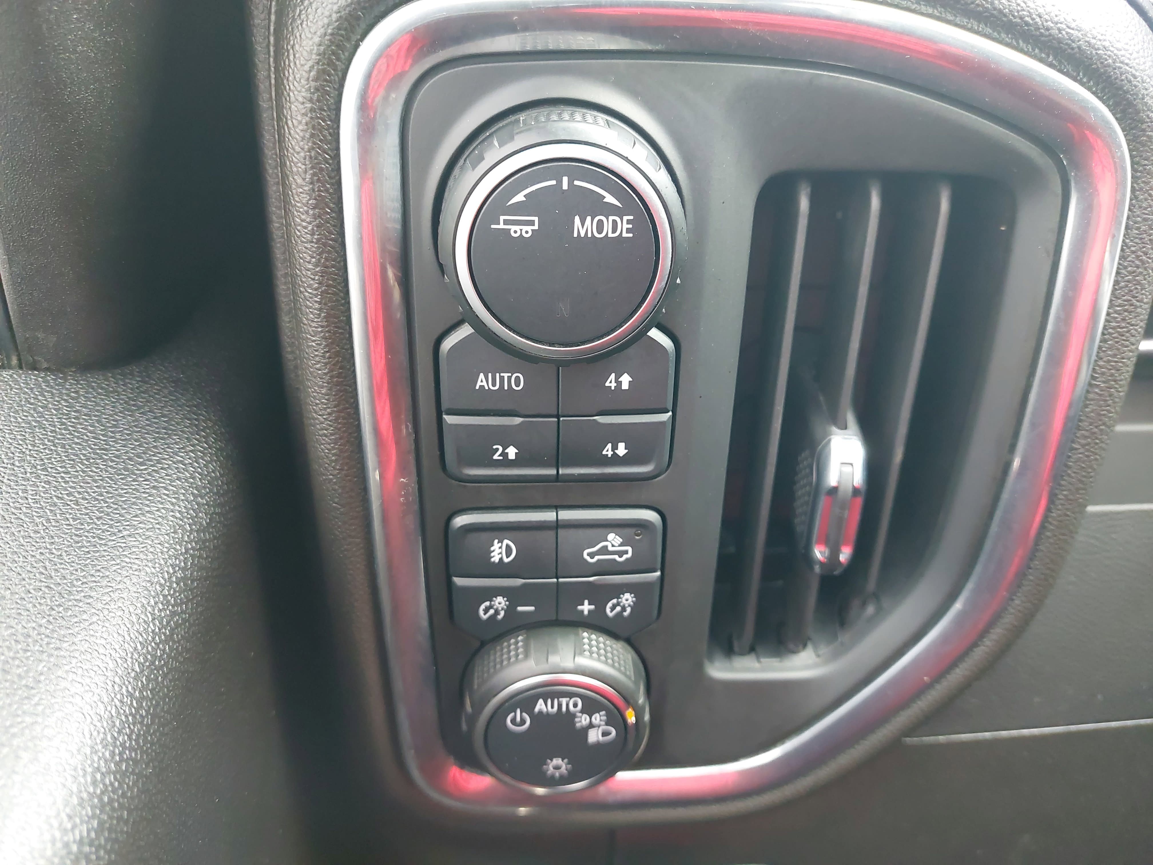 Used 2022 Chevrolet Silverado 3500 LT w/ Convenience Package AWD/4WD image 28