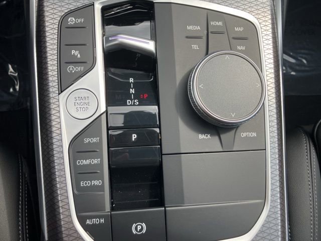 Used 2025 BMW 330i xDrive Sedan w/ Convenience Package image 23