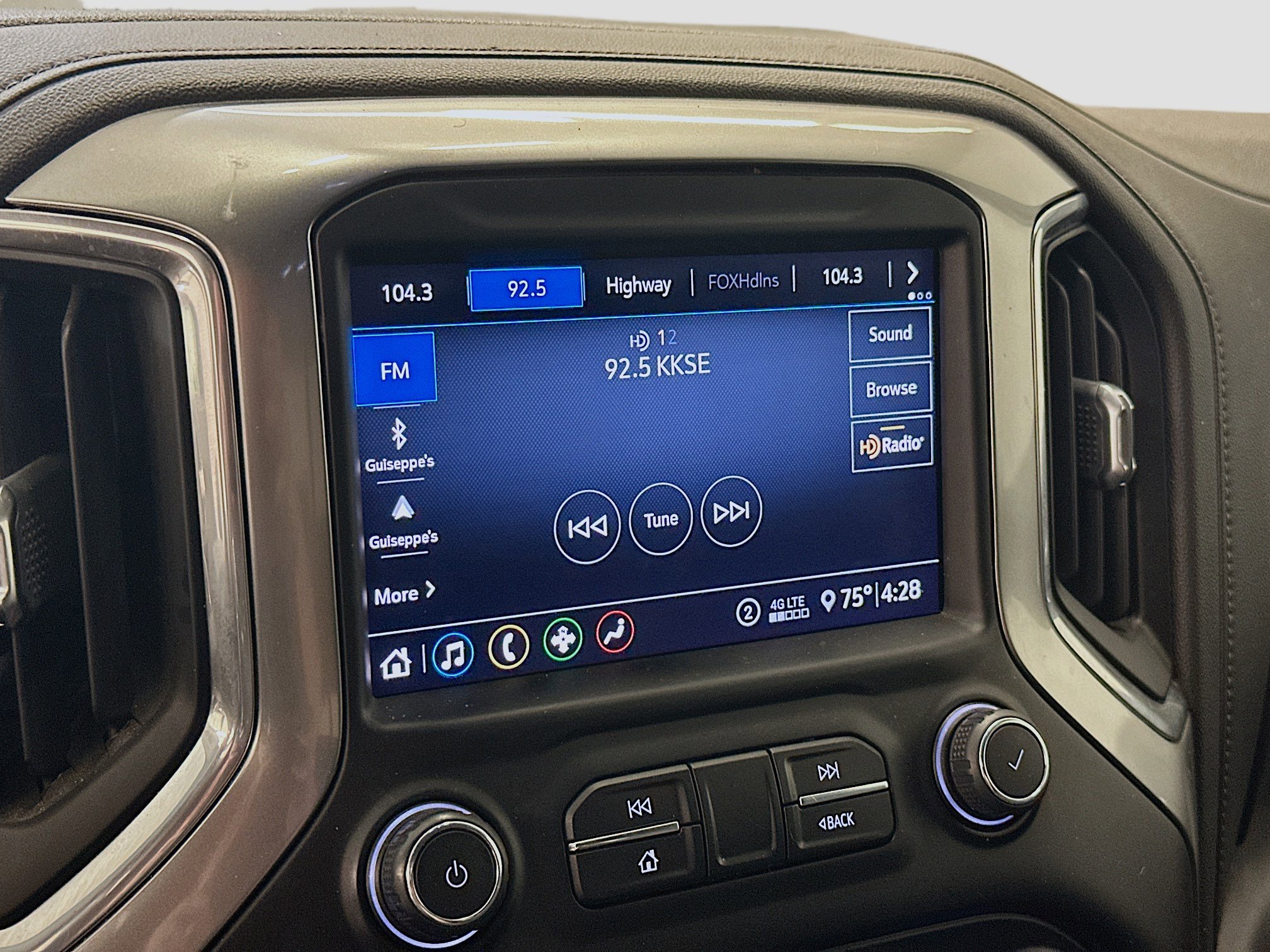 Used 2020 Chevrolet Silverado 1500 LT Trail Boss AWD/4WD image 21