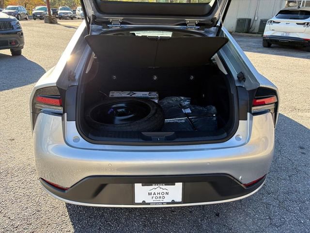 Used 2023 Toyota Prius LE image 23