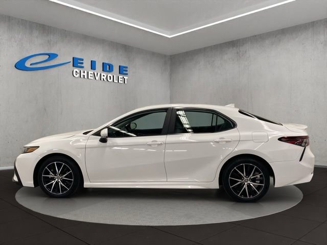 Used 2023 Toyota Camry SE FWD image 7