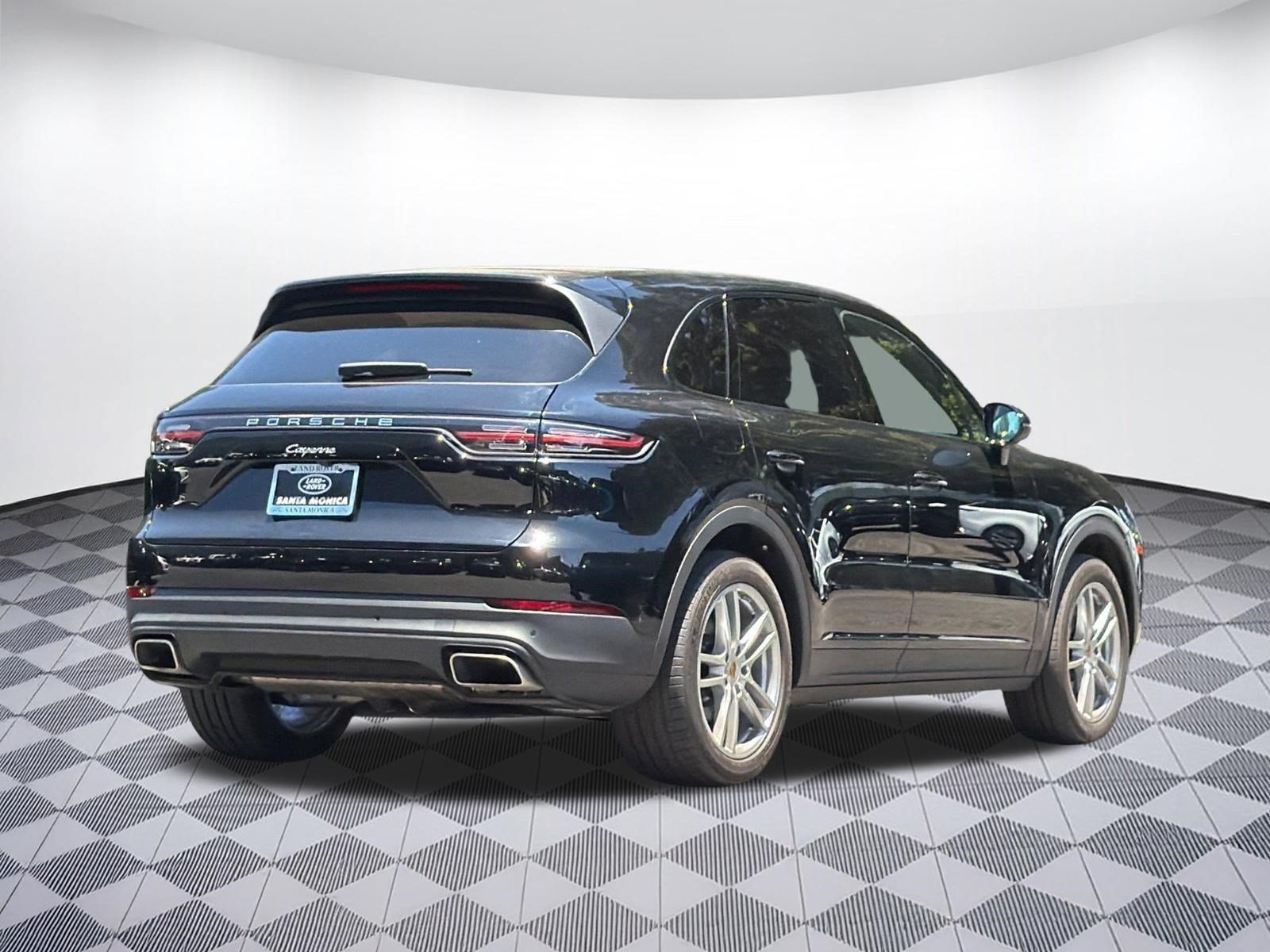 Used 2023 Porsche Cayenne AWD/4WD image 10
