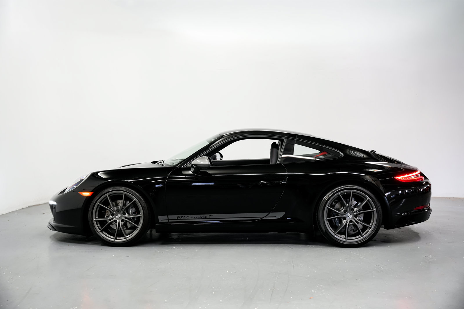 Used 2019 Porsche 911 Carrera T RWD image 7