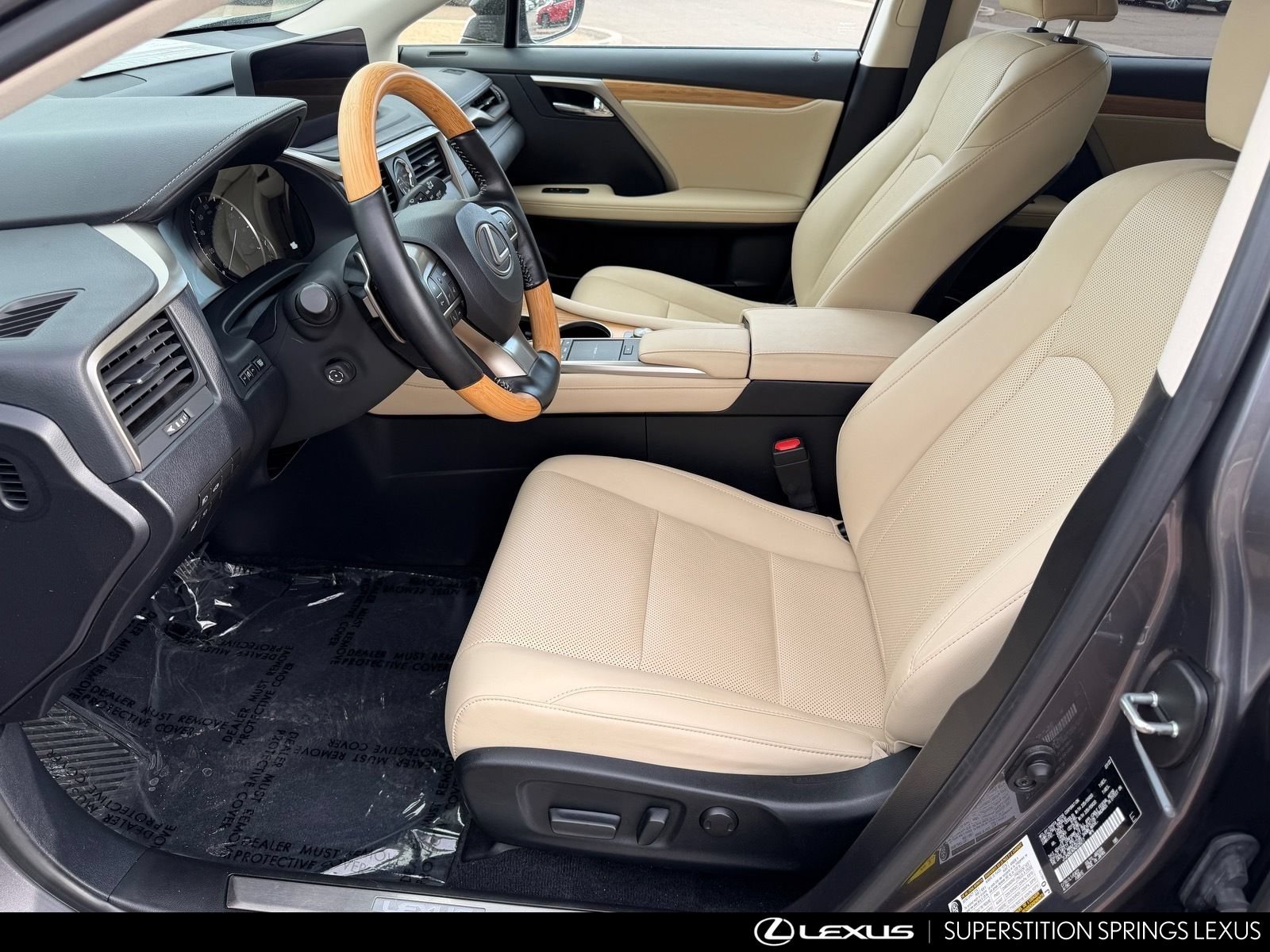 Certified 2022 Lexus RX 350L FWD w/ Premium Package image 13