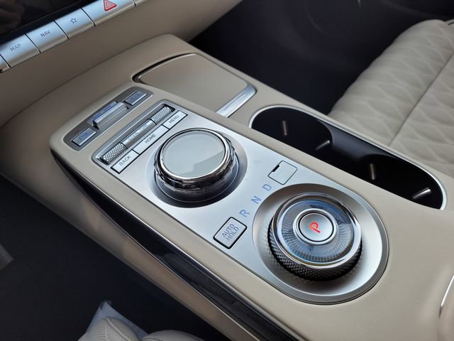 Used 2025 Genesis GV70 3.5T Sport w/ Sport Prestige Package image 12