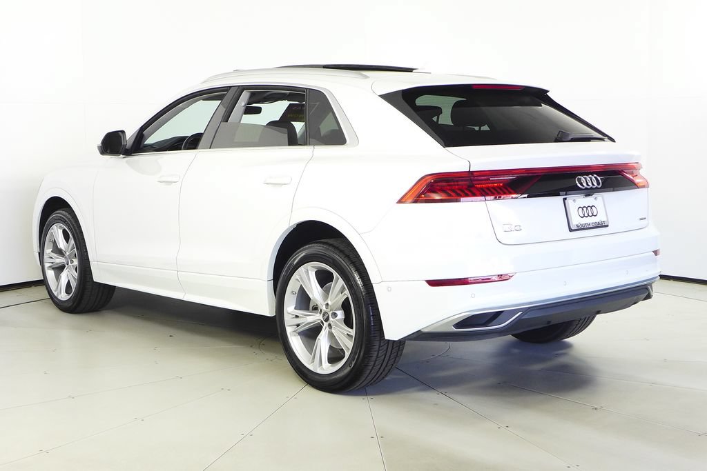 Used 2023 Audi Q8 Premium w/ Convenience Package AWD/4WD image 9