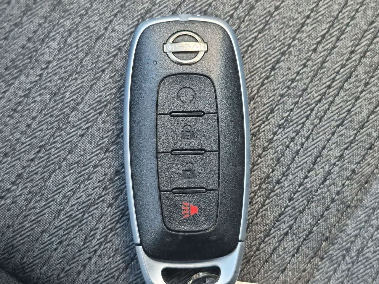 Used 2023 Nissan Rogue SV AWD/4WD image 33