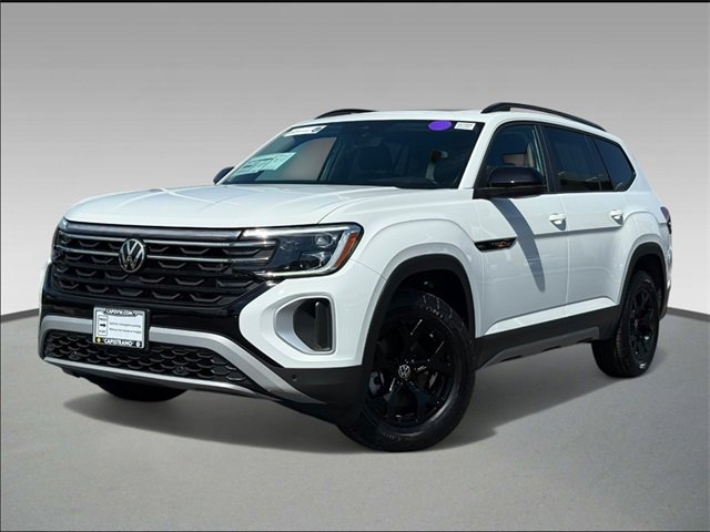 Used 2025 Volkswagen Atlas Peak Edition SE