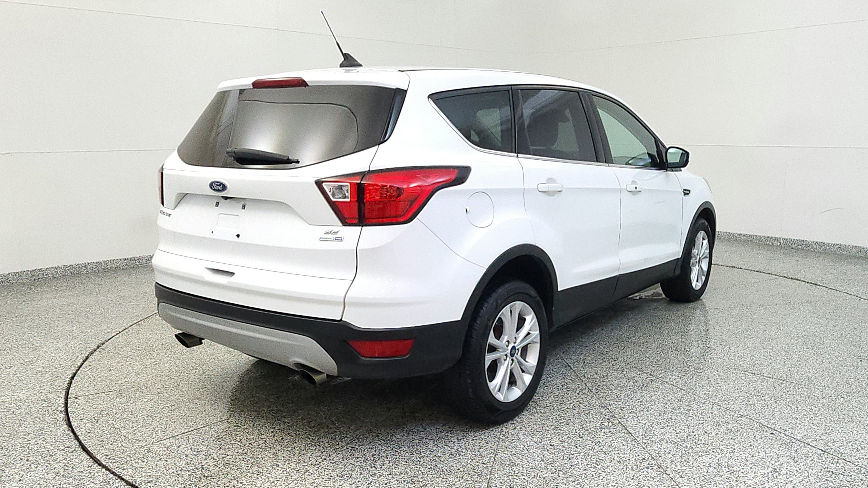Used 2019 Ford Escape SE AWD/4WD image 5