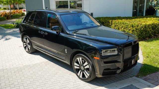 Used 2019 Rolls-Royce Cullinan image 32