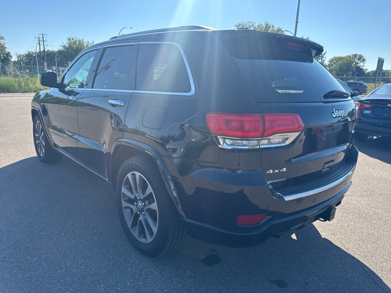 Used 2018 Jeep Grand Cherokee Overland image 7