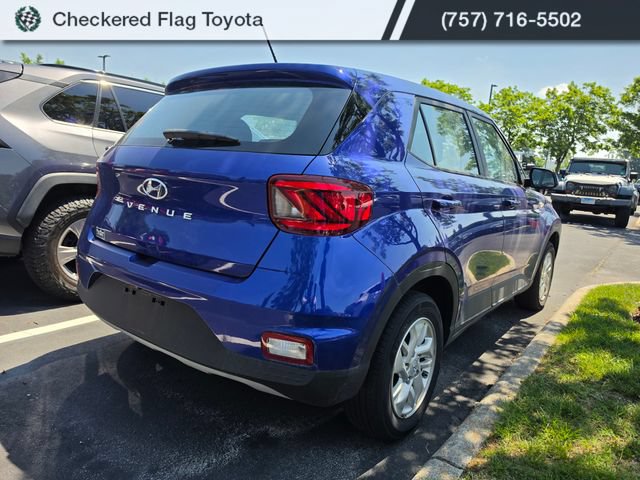 Used 2023 Hyundai Venue SE w/ Cargo Package FWD image 6