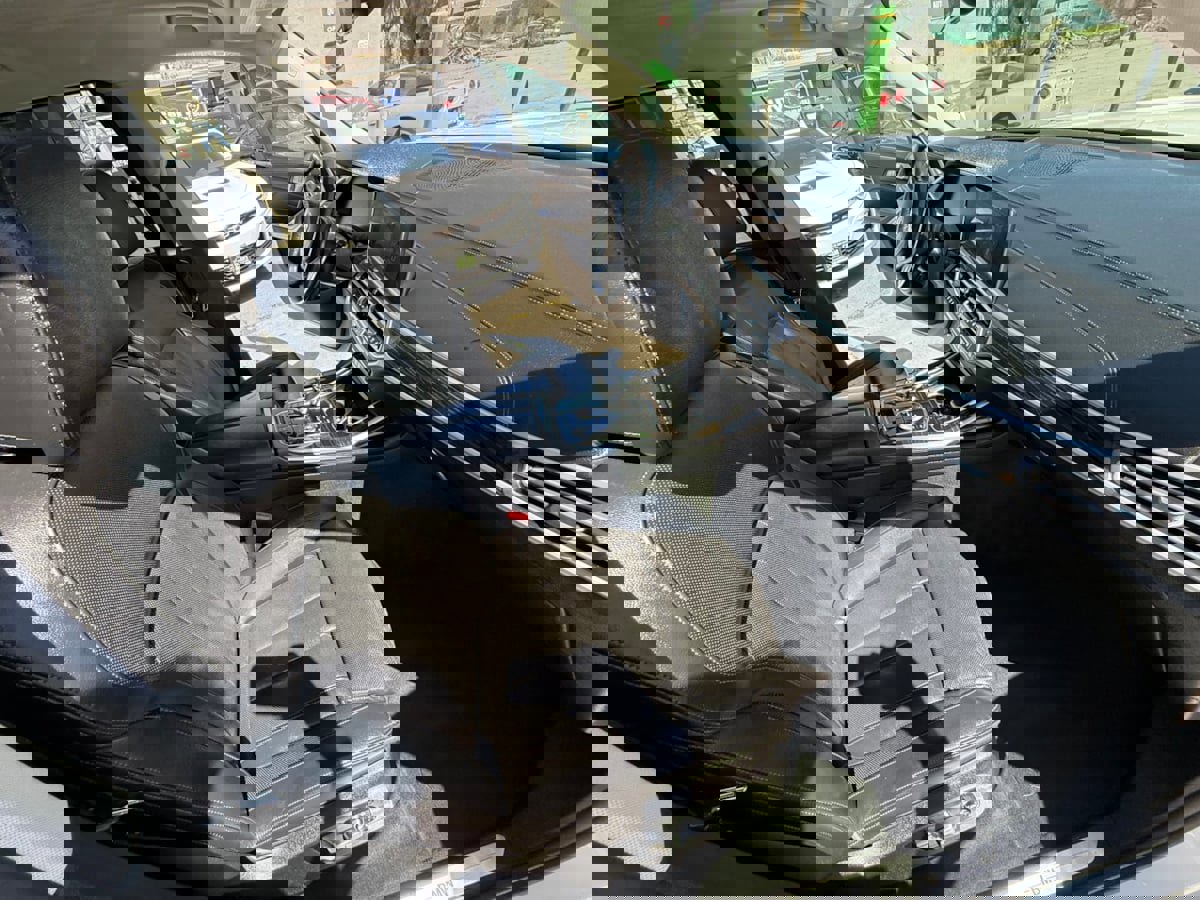 Used 2020 BMW X7 xDrive40i w/ Premium Package image 16