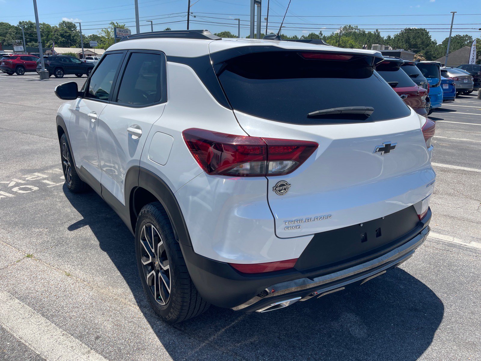 Used 2023 Chevrolet TrailBlazer ACTIV w/ Sun and Liftgate Package AWD/4WD image 12