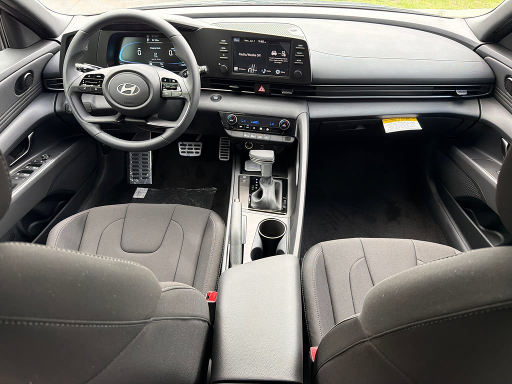 New 2026 Hyundai Elantra Sport FWD image 22