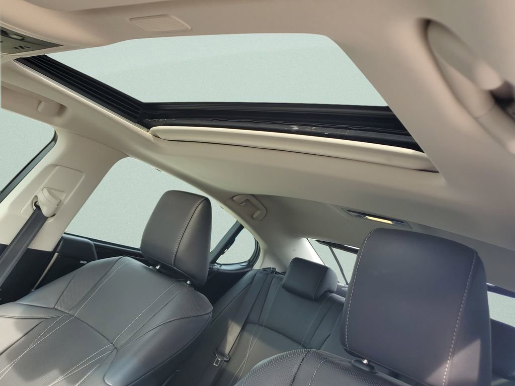 Used 2019 Lexus ES 300h Ultra Luxury w/ Accessory Package 2 image 20
