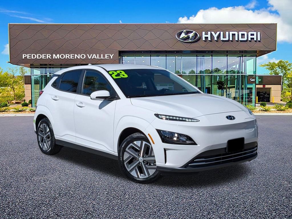 Certified 2023 Hyundai Kona SE w/ Cargo Package image 2