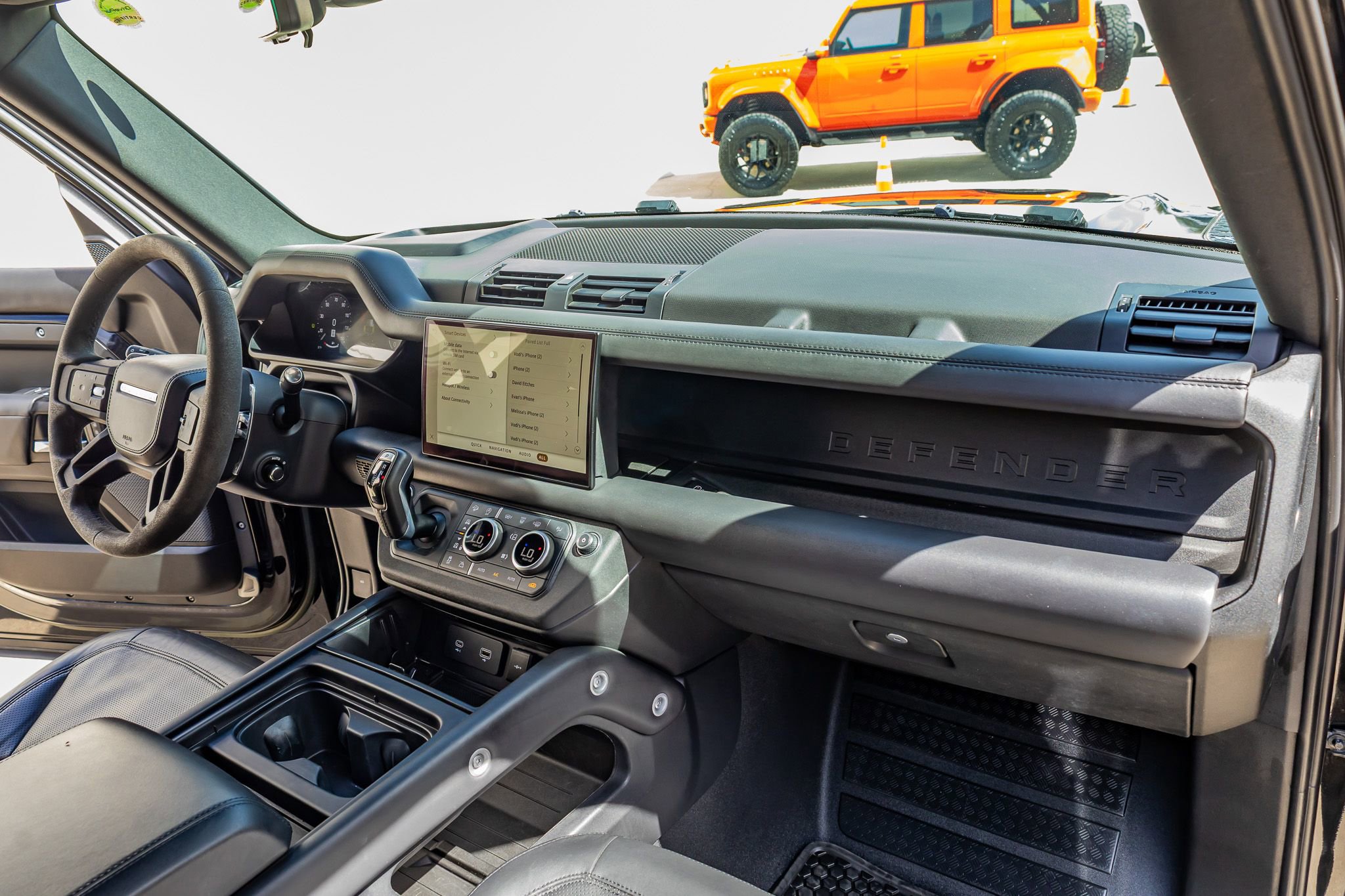 Used 2023 Land Rover Defender 110 V8 image 17