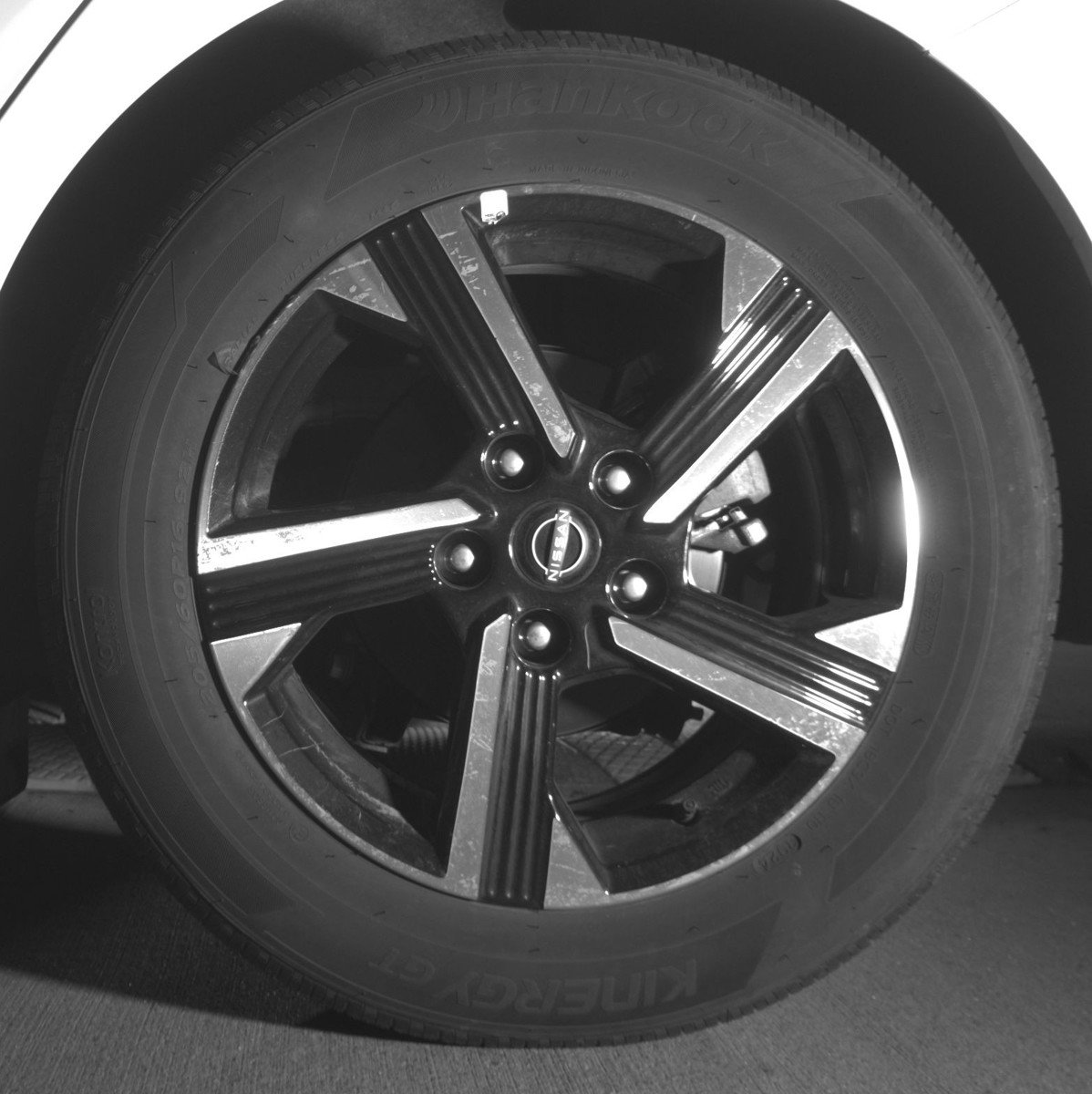 Used 2025 Nissan Sentra SV FWD image 13
