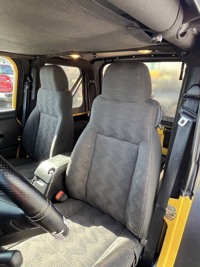 Used 2005 Jeep Wrangler Sport w/ 30" Tire & Wheel Group image 15