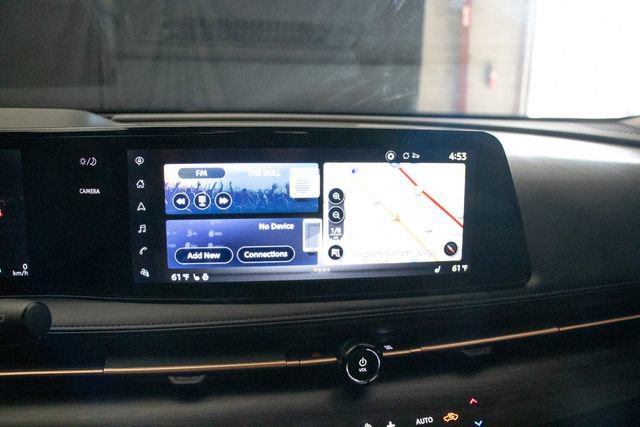 Used 2023 Nissan Ariya AWD image 32