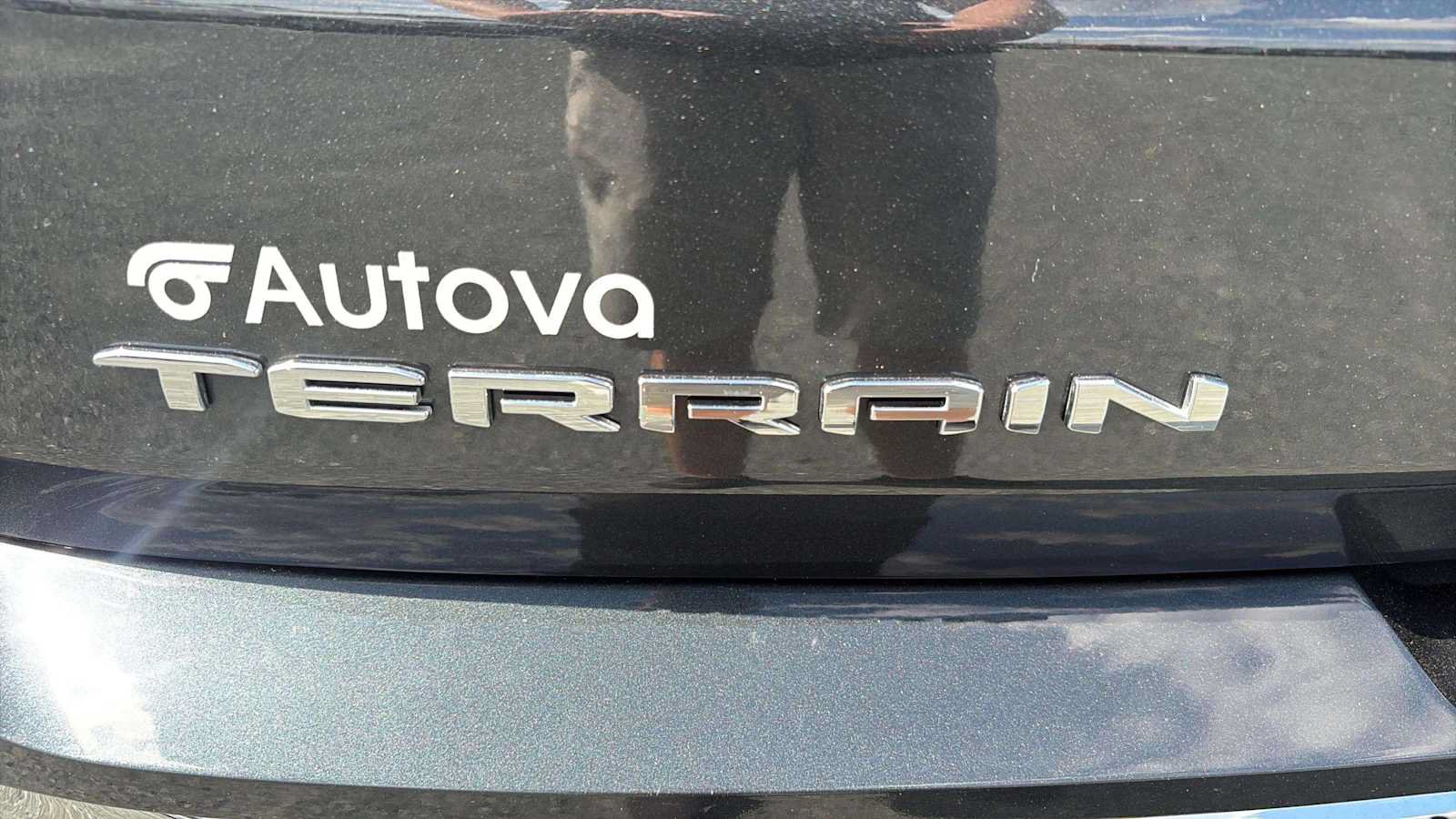 Used 2022 GMC Terrain Denali w/ LPO, Floor Liner Package AWD/4WD image 31