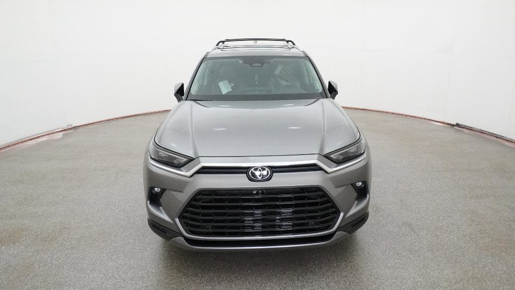 New 2026 Toyota Grand Highlander Platinum image 2