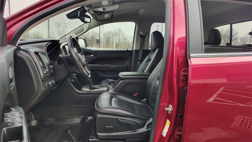 Used 2018 GMC Canyon Denali image 7