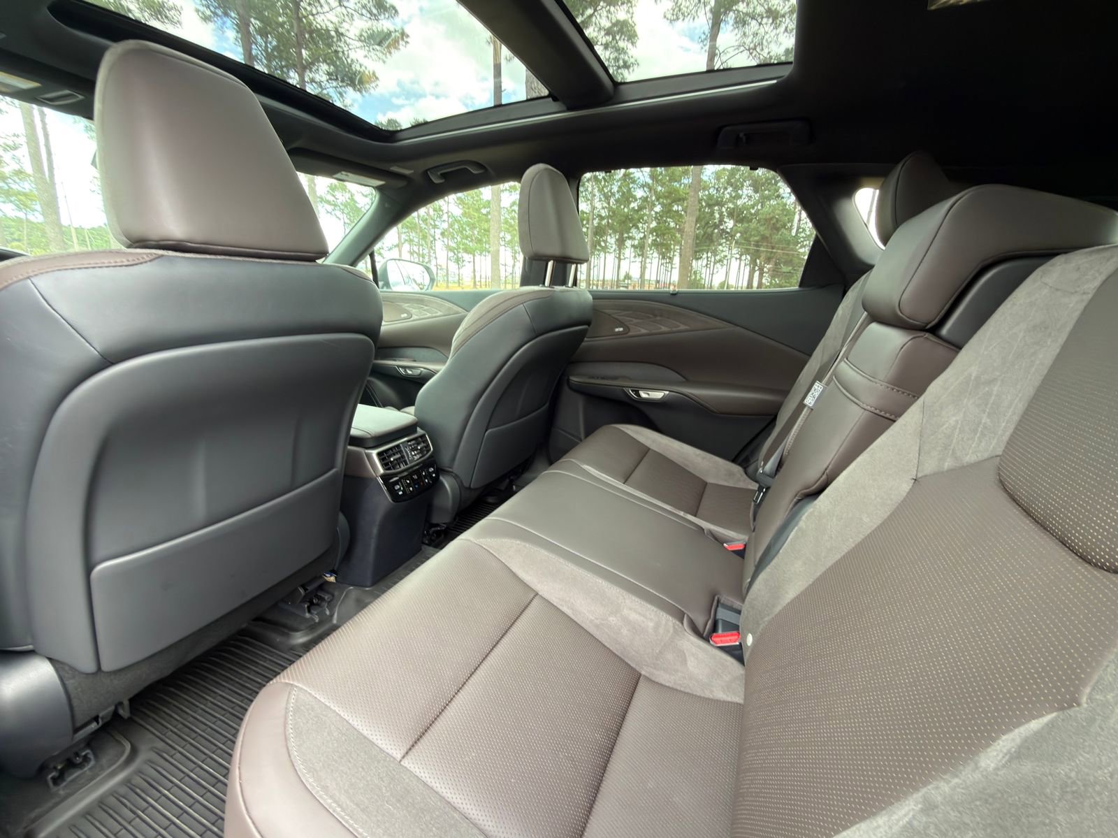 Used 2025 Lexus RX 350 AWD w/ Convenience Package image 15