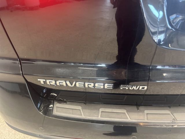 Used 2017 Chevrolet Traverse LT image 8