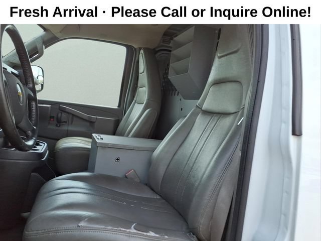 Used 2021 Chevrolet Express 3500 w/ Driver Convenience Package RWD image 12
