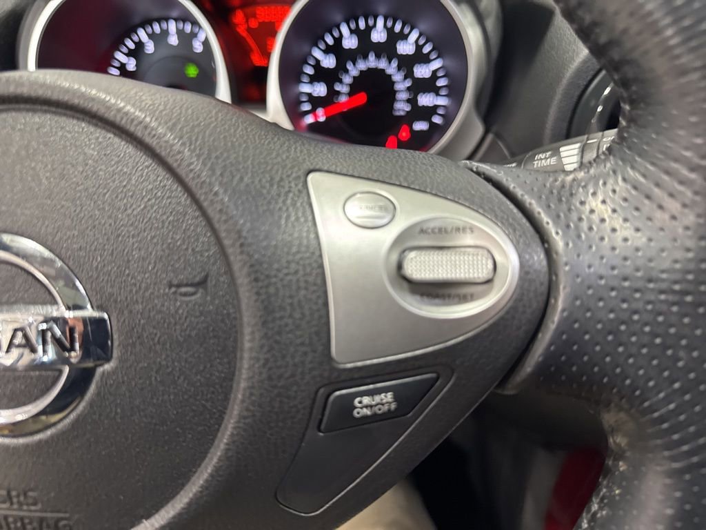 Used 2013 Nissan Juke SL image 16