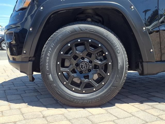 Used 2017 Jeep Grand Cherokee Trailhawk AWD/4WD image 9