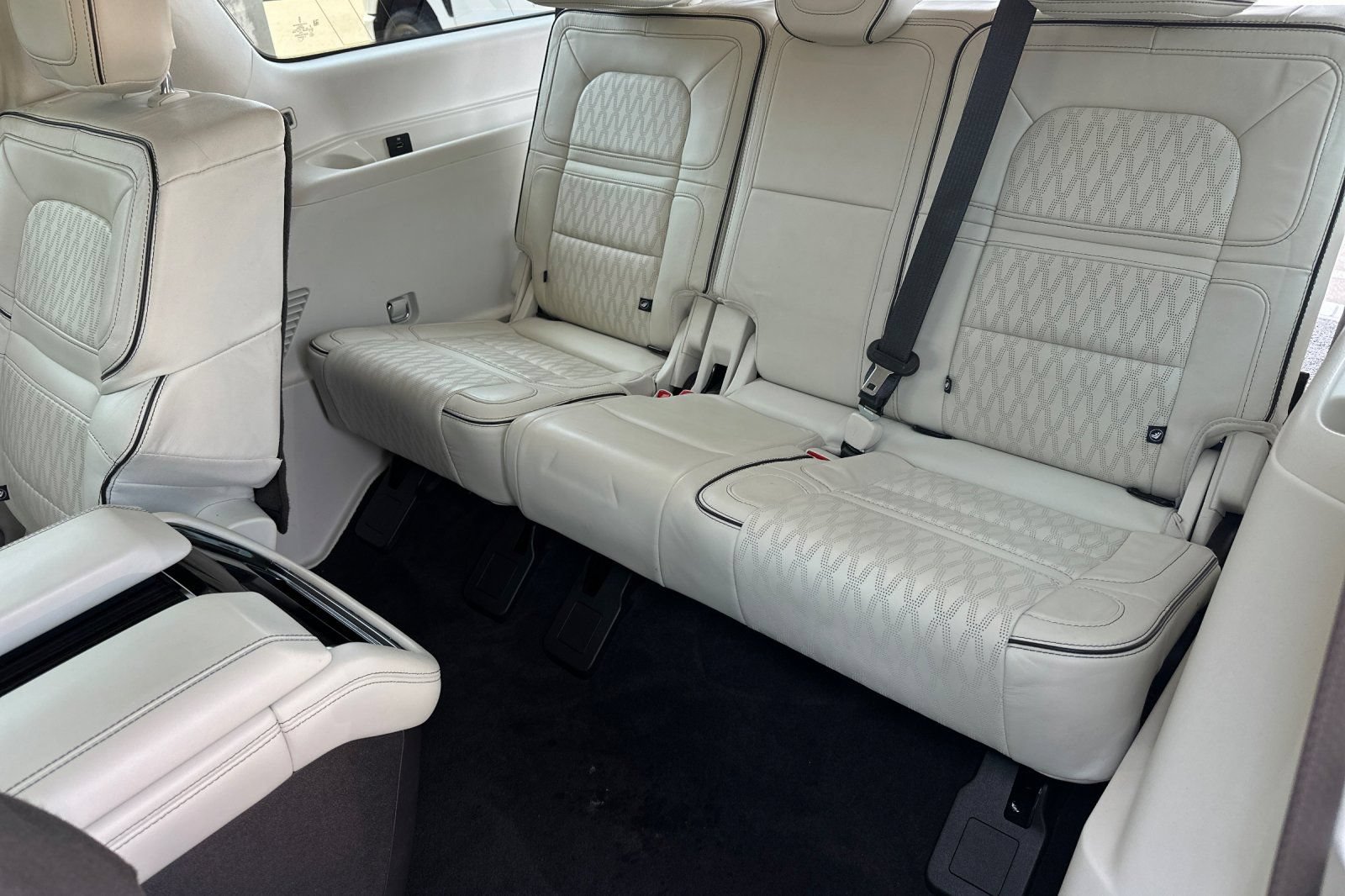 Certified 2023 Lincoln Navigator L Black Label AWD/4WD image 14